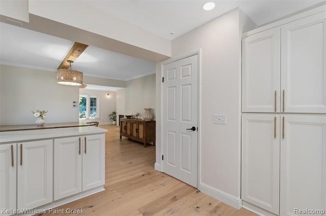 3302 Grant Road, Rochester Hills, MI 48309