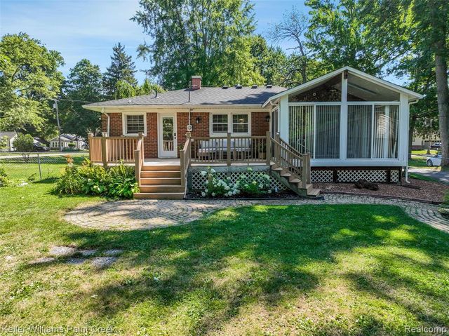 3302 Grant Road, Rochester Hills, MI 48309