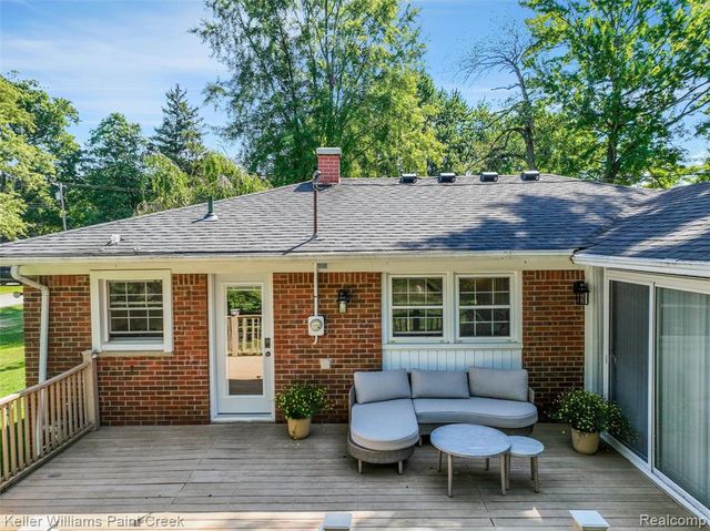 3302 Grant Road, Rochester Hills, MI 48309
