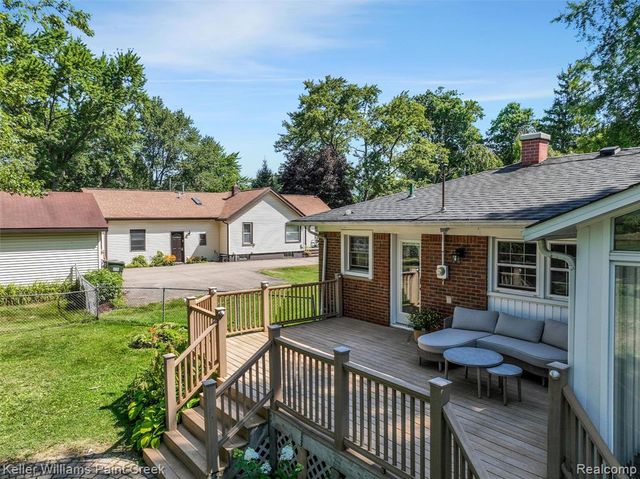 3302 Grant Road, Rochester Hills, MI 48309
