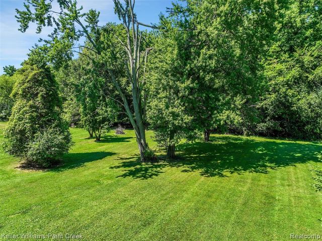 3302 Grant Road, Rochester Hills, MI 48309