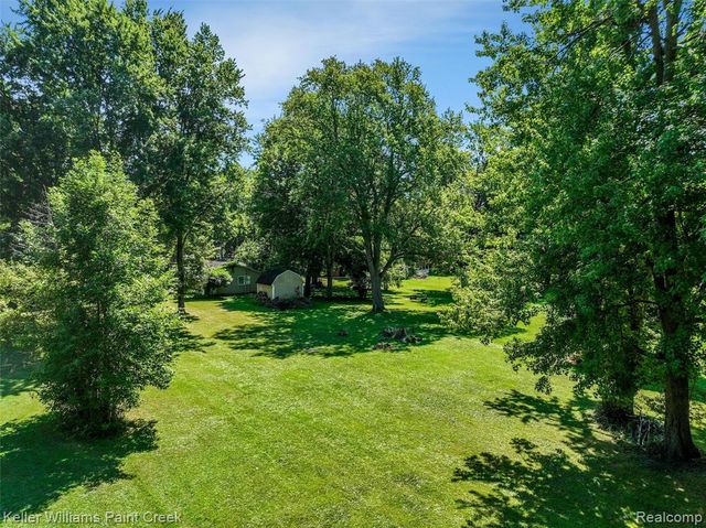 3302 Grant Road, Rochester Hills, MI 48309