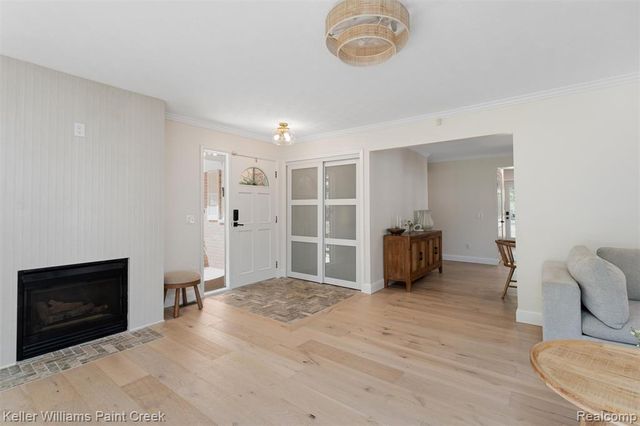 3302 Grant Road, Rochester Hills, MI 48309