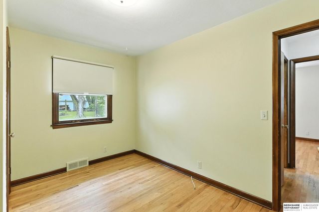 6317 Camden Avenue, Omaha, NE 68104