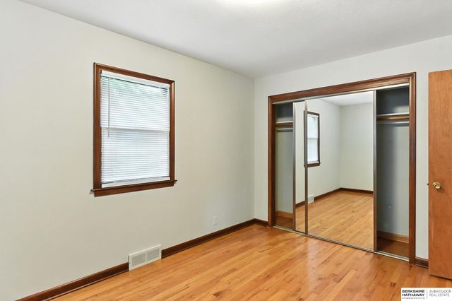 6317 Camden Avenue, Omaha, NE 68104