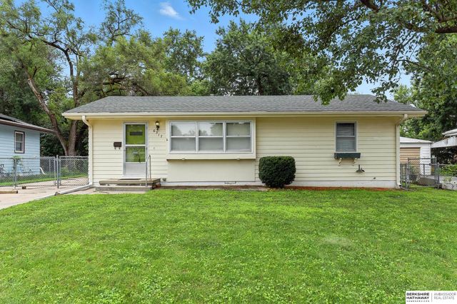 6317 Camden Avenue, Omaha, NE 68104