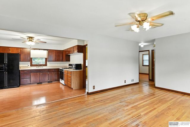 6317 Camden Avenue, Omaha, NE 68104