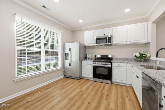 4325 Vienna Crest Drive, Raleigh, NC 27613