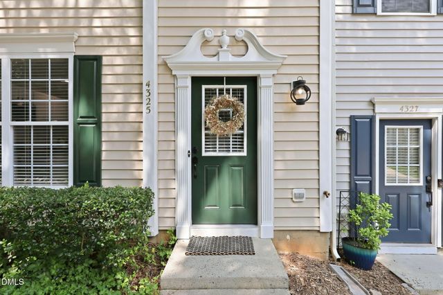 4325 Vienna Crest Drive, Raleigh, NC 27613