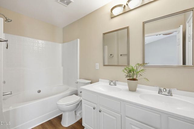4325 Vienna Crest Drive, Raleigh, NC 27613
