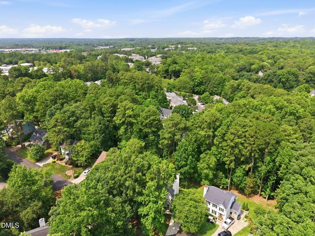 4325 Vienna Crest Drive, Raleigh, NC 27613