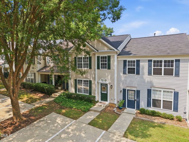 4325 Vienna Crest Drive, Raleigh, NC 27613