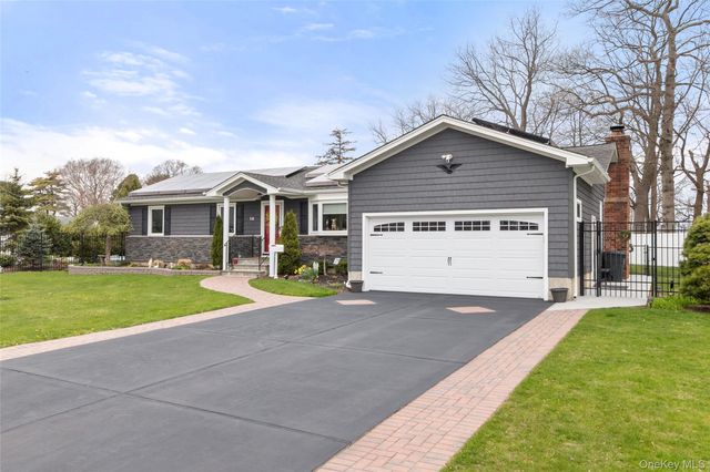10 Denise Drive, North Babylon, NY 11703