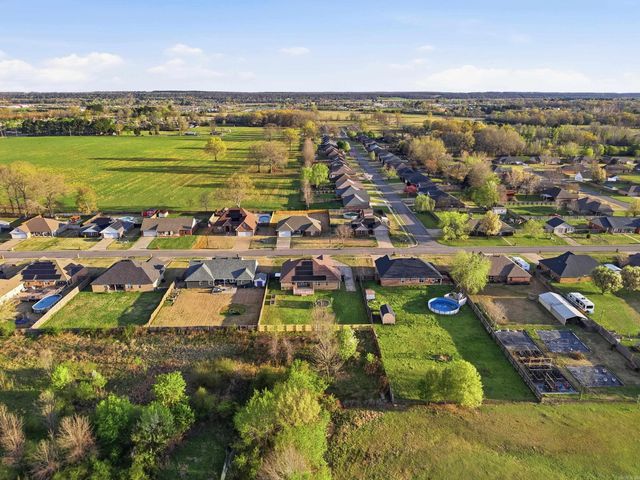 19 Cardinal Way, Vilonia, AR 72173