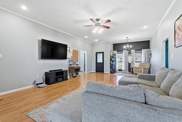 19 Cardinal Way, Vilonia, AR 72173