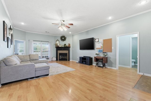 19 Cardinal Way, Vilonia, AR 72173