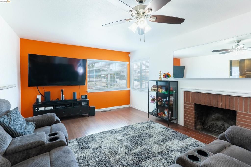 Image 4 of property listing at 103 Dieninger St., Vallejo, CA 94589