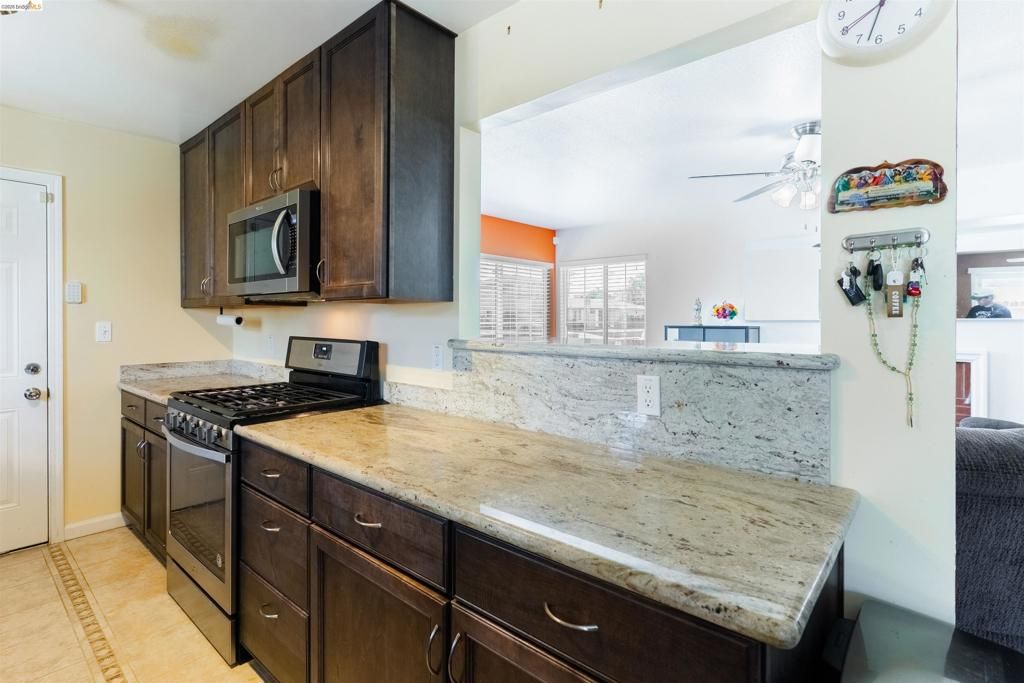 Image 8 of property listing at 103 Dieninger St., Vallejo, CA 94589