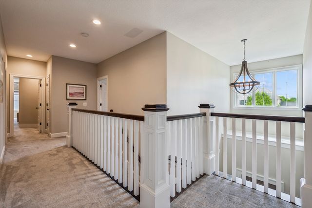 6858 Grover Station, Bettendorf, IA 52722