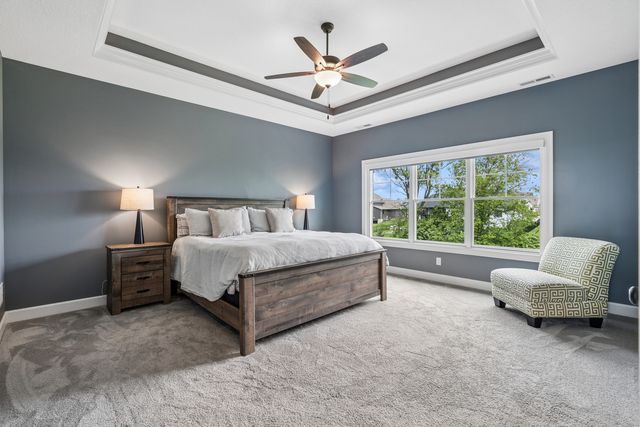 6858 Grover Station, Bettendorf, IA 52722