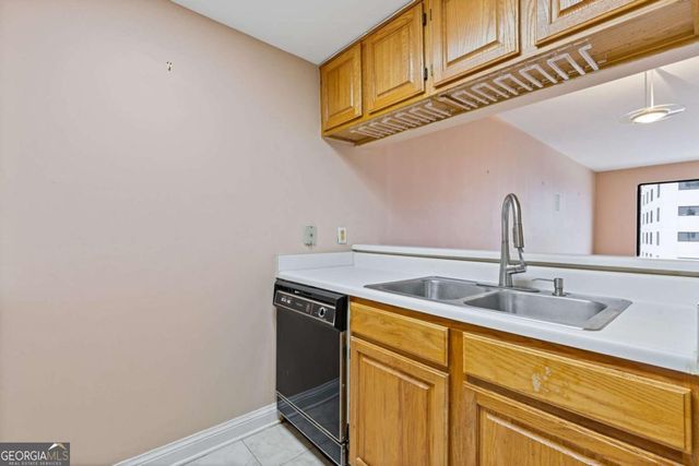 3481 Lakeside Drive NE 1905, Atlanta, GA 30326