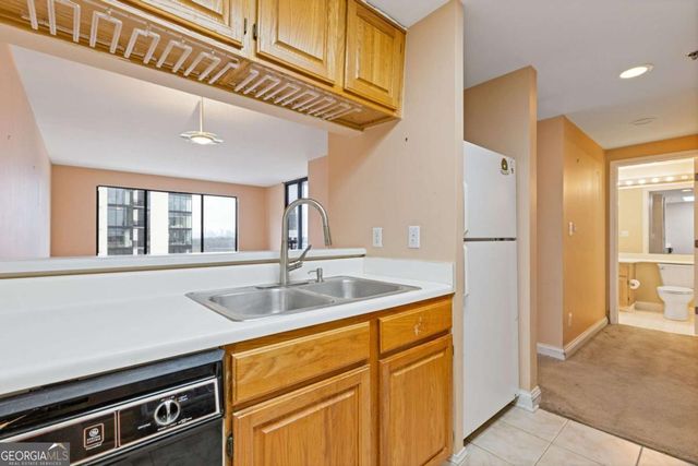 3481 Lakeside Drive NE 1905, Atlanta, GA 30326