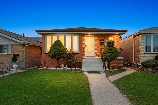 7726 Neenah Avenue, Burbank, IL 60459