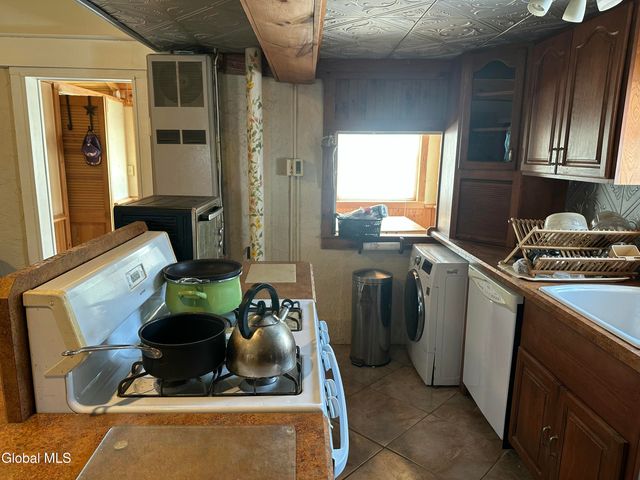 531 Sullivan Way, Jackson, NY 12816