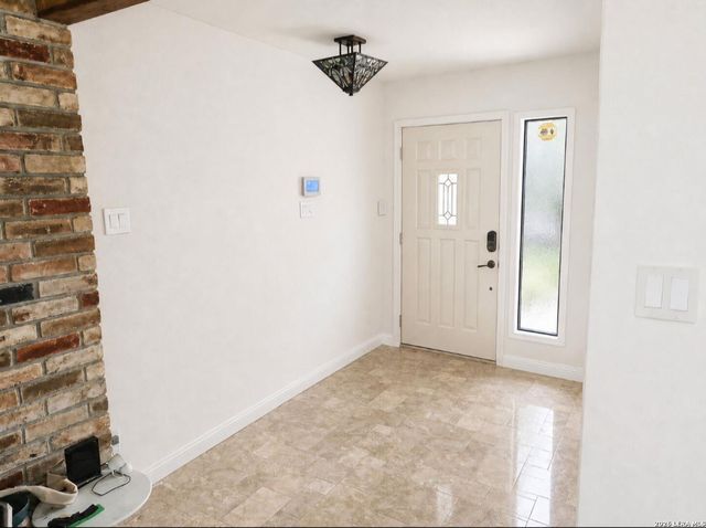 907 Redway Lane, Houston, TX 77062