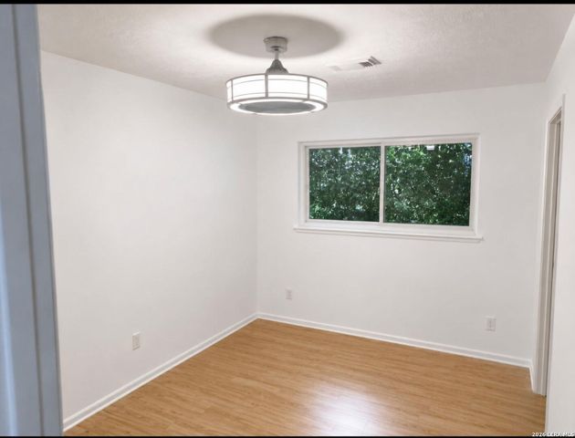 907 Redway Lane, Houston, TX 77062