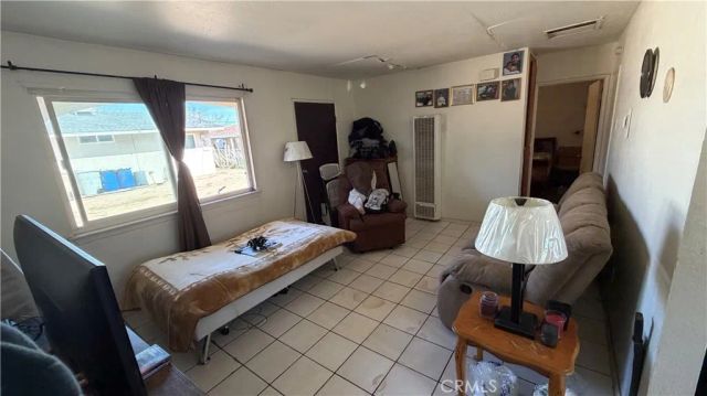 16087 Spruce, Hesperia, CA 92345