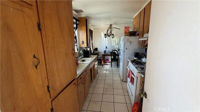 16087 Spruce, Hesperia, CA 92345
