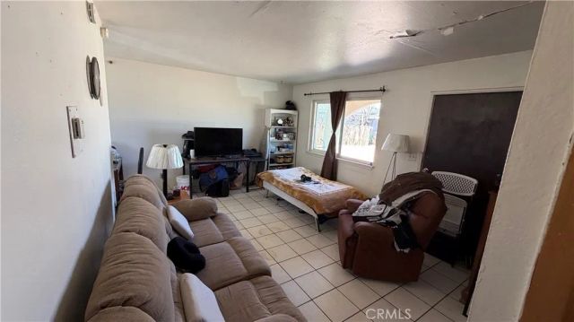 16087 Spruce, Hesperia, CA 92345