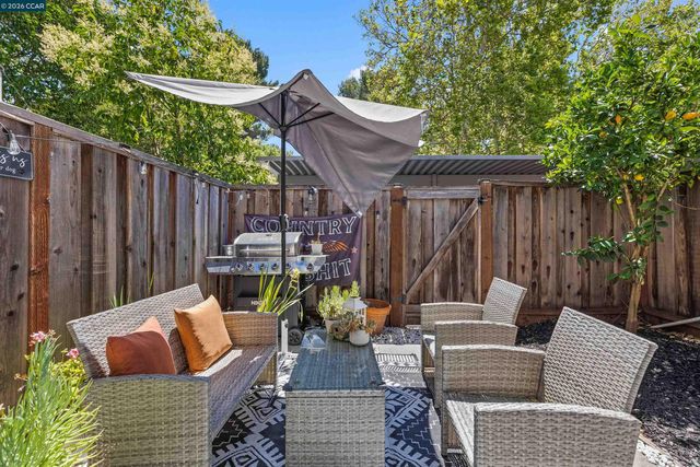126 Muir Rd, Martinez, CA 94553