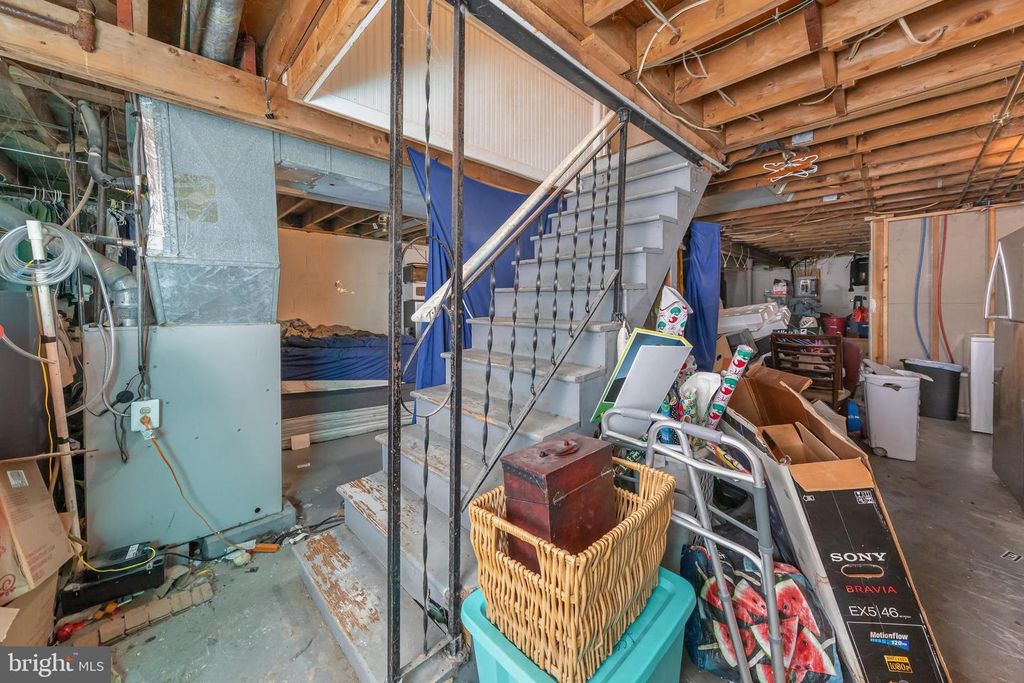 Image 10 of property listing at 409 MANTUA BLVD, Mantua, NJ 08051