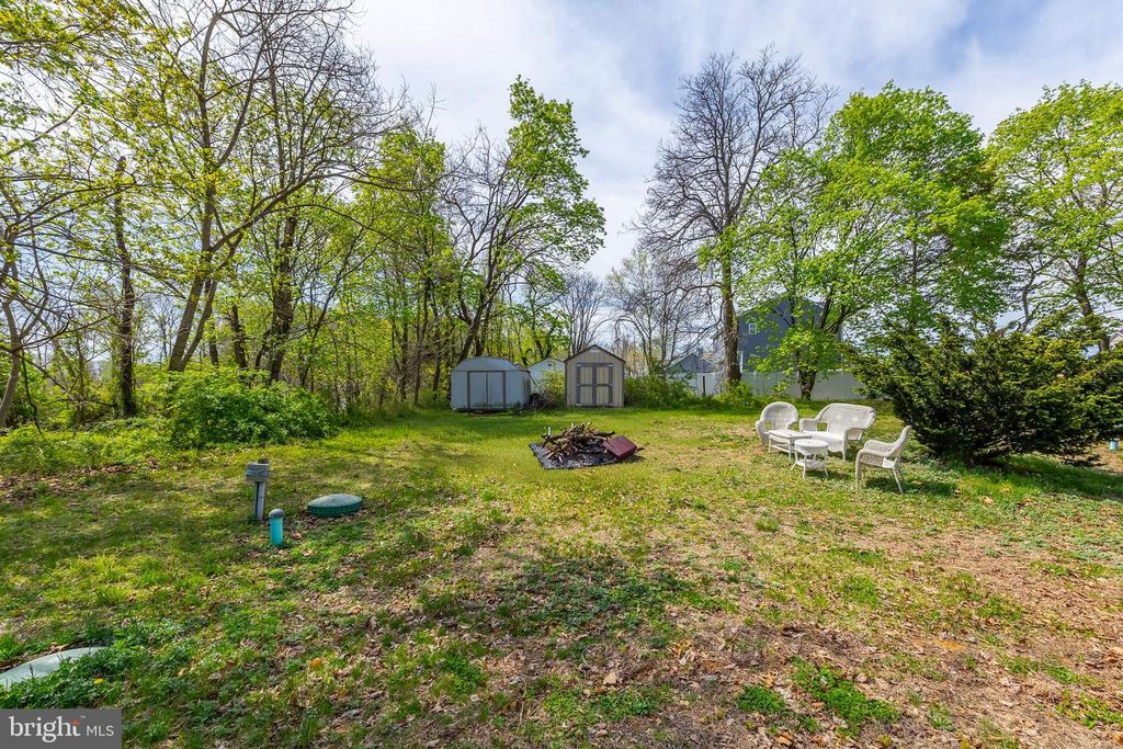 Image 13 of property listing at 409 MANTUA BLVD, Mantua, NJ 08051