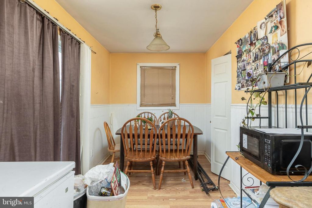 Image 5 of property listing at 409 MANTUA BLVD, Mantua, NJ 08051