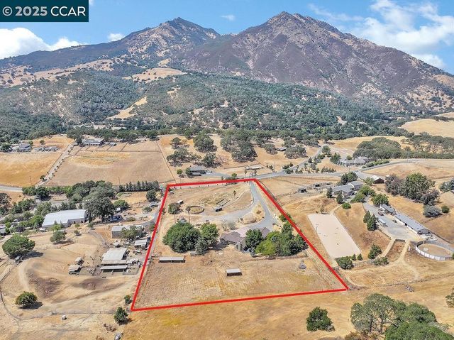 4161 Leon Drive, Clayton, CA 94517