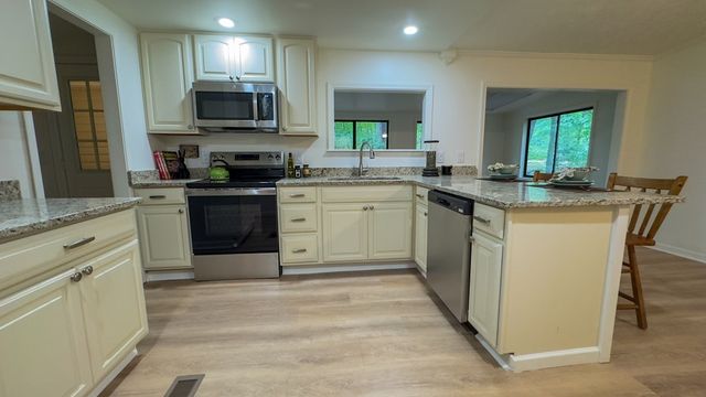 600 Lakeside Drive, Blairsville, GA 30512