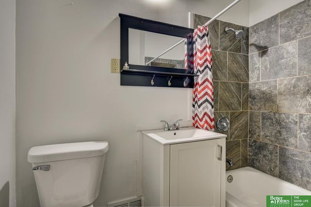 3023 Larimore Avenue, Omaha, NE 68111