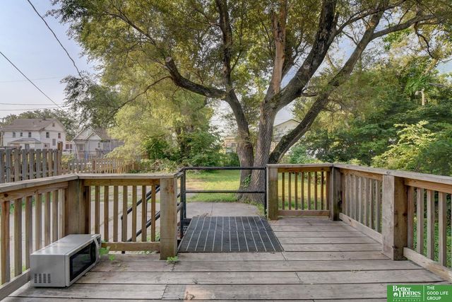 3023 Larimore Avenue, Omaha, NE 68111