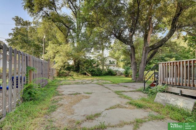 3023 Larimore Avenue, Omaha, NE 68111