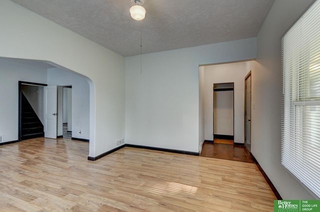 3023 Larimore Avenue, Omaha, NE 68111