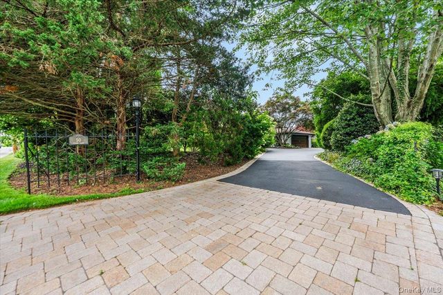 50 Cedar Lane, Babylon, NY 11702