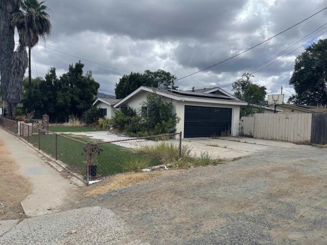 2039 E Washington, Escondido, CA 92027