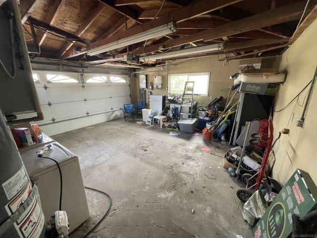 2039 E Washington, Escondido, CA 92027