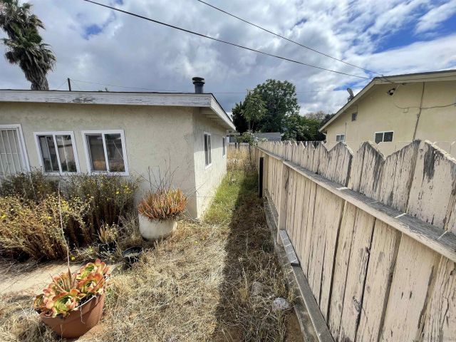 2039 E Washington, Escondido, CA 92027