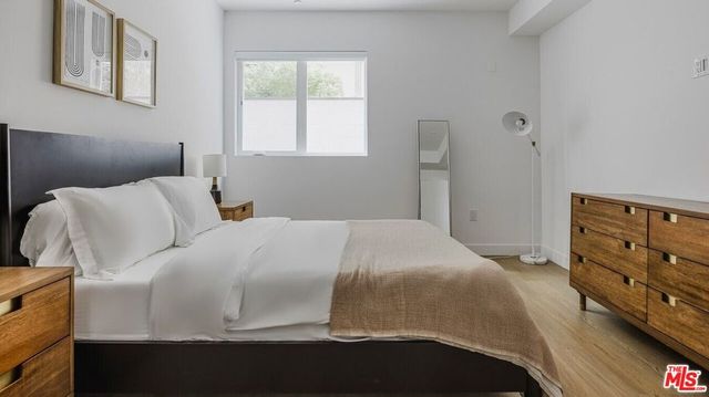 1130 N Orange Drive 302, Los Angeles, CA 90038