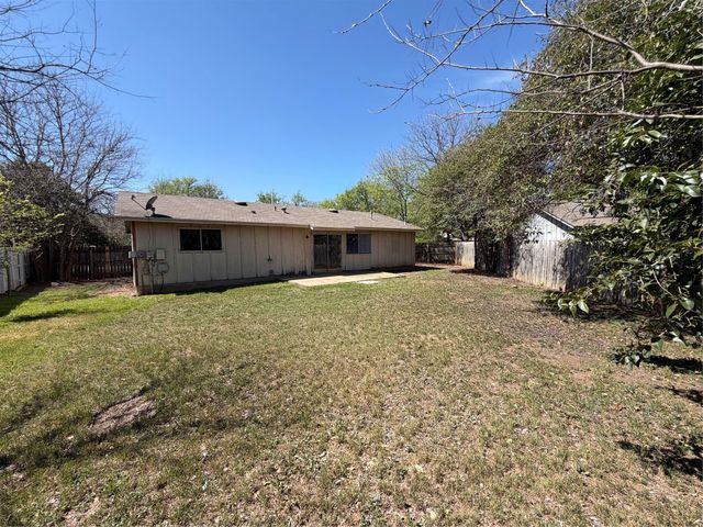 2002 Covered Wagon PASS, Austin, TX 78744