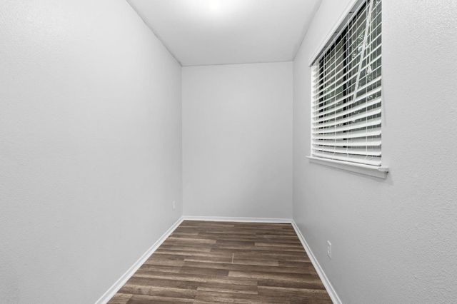 2730 N Wishon Avenue, Fresno, CA 93704